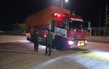 Pemeriksaan Intensif di Pelabuhan Lembar, Kepolisian Sisir Penumpang dan Kendaraan KM Mutiara Ferindo I