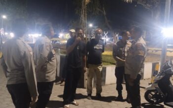 Strong Point Malam Polsek Rasanae Barat Berikan Rasa Aman bagi Masyarakat