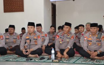 Perkuat Mental dan Spiritual Personel, Polres Bima Kota Ikuti Binroh Bersama Kapolri dan Gus Baha Secara Daring