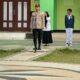Kapolsek Taliwang Pimpin Upacara di MTSN 1 Taliwang, Ajak Pelajar Jauhi Narkoba dan Bijak Bermedia Sosial