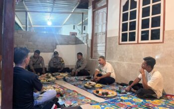Bhabinkamtibmas Desa Pematung Bersama Babinsa Amankan Hiburan Malam Kesenian Cilokak di Sakra Barat