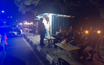 Cegah Gangguan Kamtibmas dan Aksi 3C, Polsek Labuhan Badas Gelar Patroli Blue Light di Titik Strategis