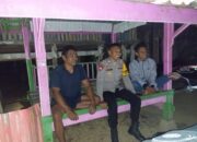 Ciptakan Pilkades Damai, Bhabinkamtibmas Desa Sermong Intensifkan Pembinaan Pos Satkamling dan Imbauan Politik