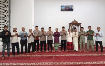 Subuh Keliling di Masjid Terapung Amahami, Wakapolres Bima Kota Ajak Masyarakat Perangi Narkoba