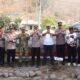 Wujudkan Kepedulian Lingkungan, Kapolres Sumbawa Barat Pimpin Aksi Green Policing di Pantai Balad
